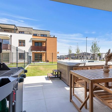 מודרה Boho Apt W Jacuzzi, Grill & Garden מראה חיצוני תמונה